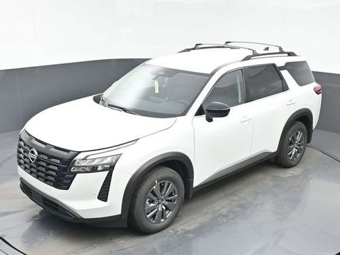 New 2026 Nissan Pathfinder SV FWD image 29