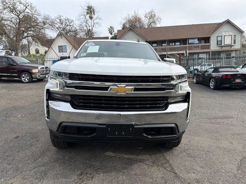 Used 2022 Chevrolet Silverado 1500 LT w/ Z71 Off-Road Package AWD/4WD image 5