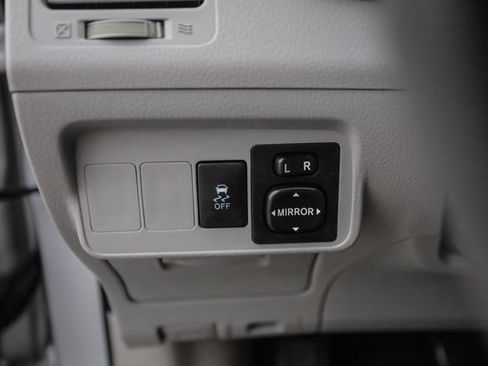 Used 2010 Toyota Corolla LE FWD image 48