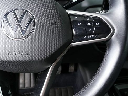 Certified 2022 Volkswagen ID.4 Pro image 10