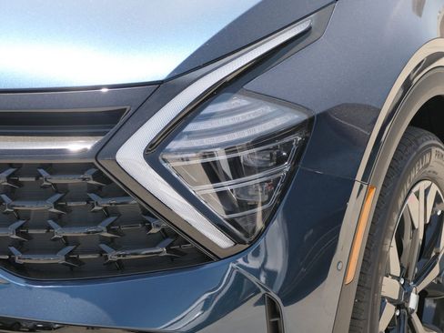 New 2025 Kia Sportage X-Line Prestige image 8