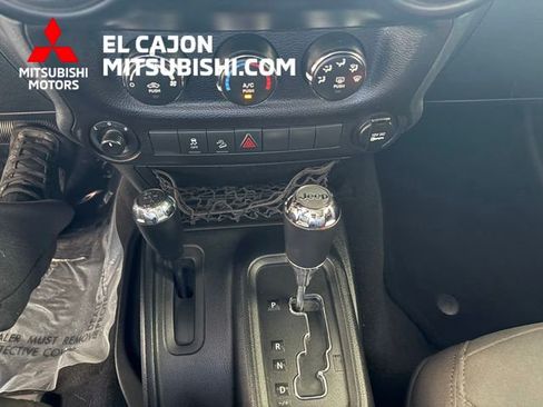 Used 2018 Jeep Wrangler Sport AWD/4WD image 17