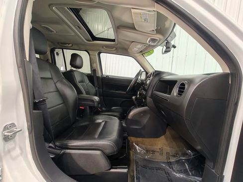 Used 2016 Jeep Patriot High Altitude AWD/4WD image 20