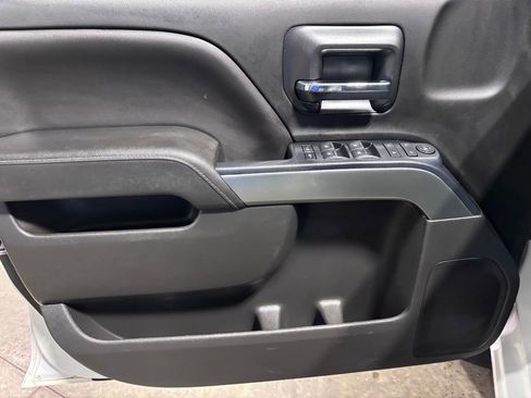 Used 2018 Chevrolet Silverado 1500 LT w/ All Star Edition image 9