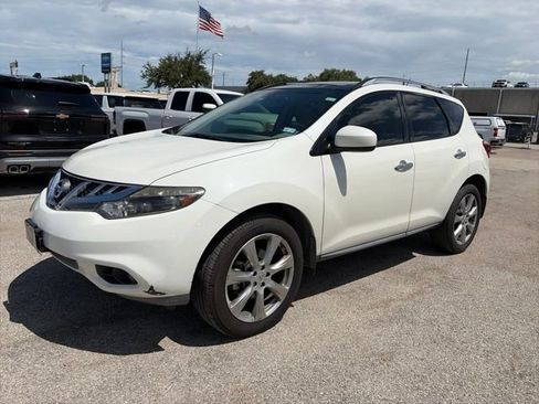 Used 2014 Nissan Murano LE w/ Platinum Edition Package FWD image 2
