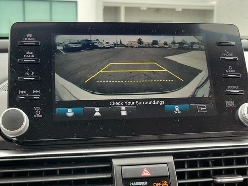 Used 2019 Honda Accord Touring image 24
