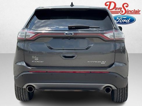 Used 2017 Ford Edge Titanium w/ Equipment Group 302A AWD/4WD image 8