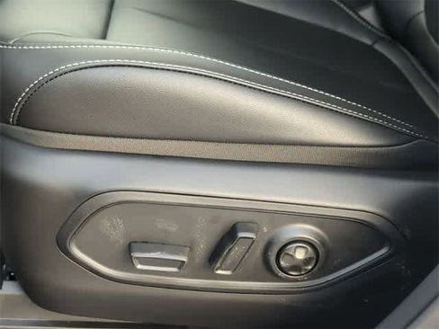 New 2025 Jeep Grand Cherokee Limited image 17