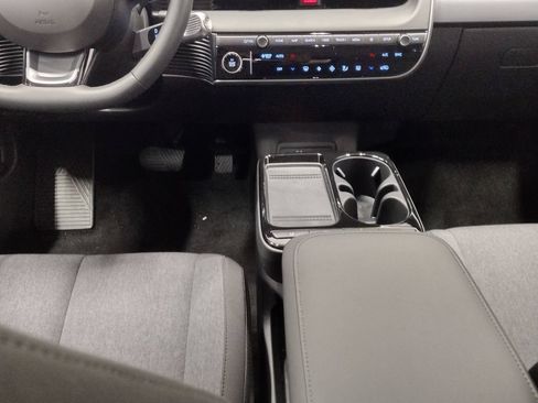 Certified 2026 Hyundai Ioniq 5 SE RWD image 33
