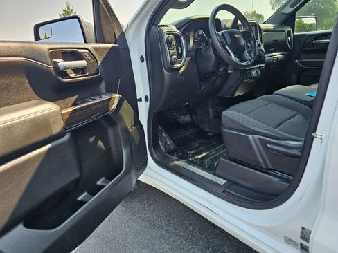 Used 2020 Chevrolet Silverado 1500 LT w/ Remote Start Package image 29