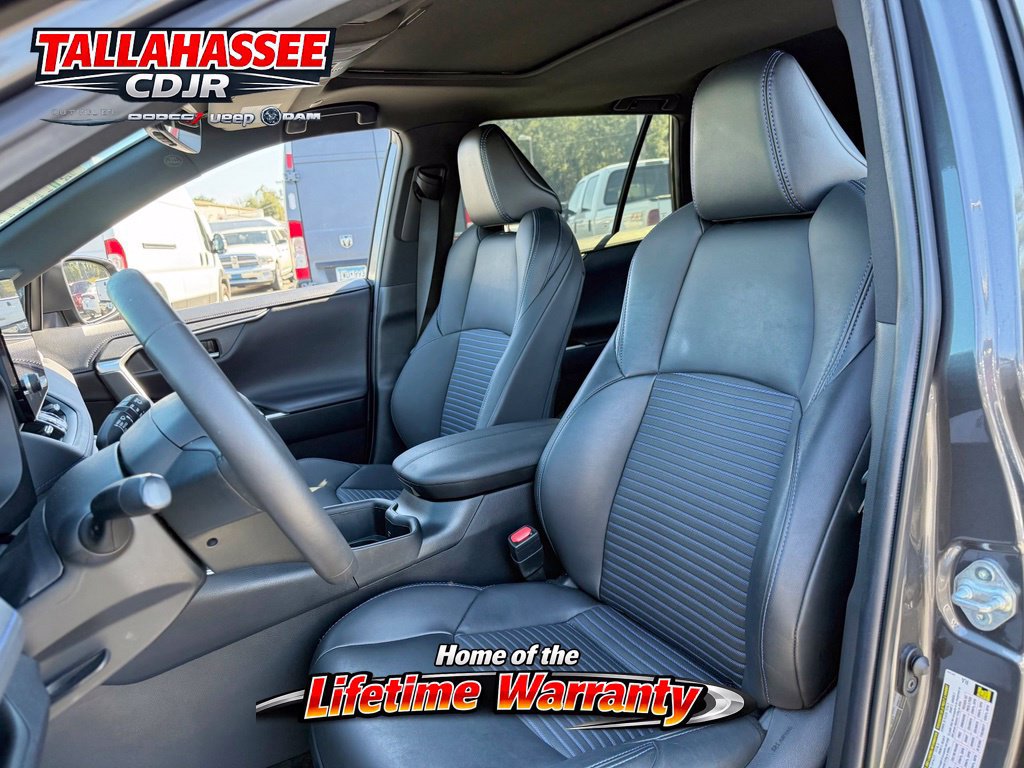 Used 2023 Toyota RAV4 XSE AWD/4WD image 19