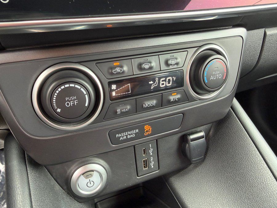 Used 2025 Nissan Leaf S FWD image 23