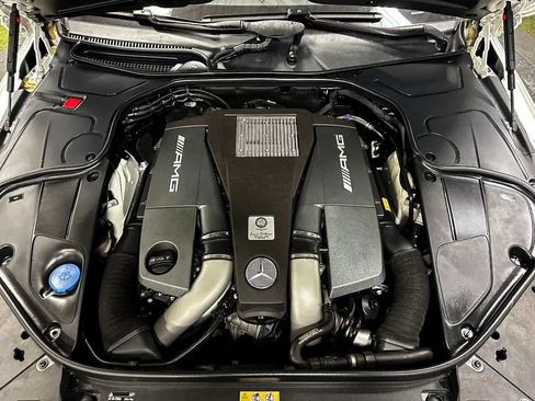 Used 2015 Mercedes-Benz S 63 AMG 4MATIC Sedan image 48