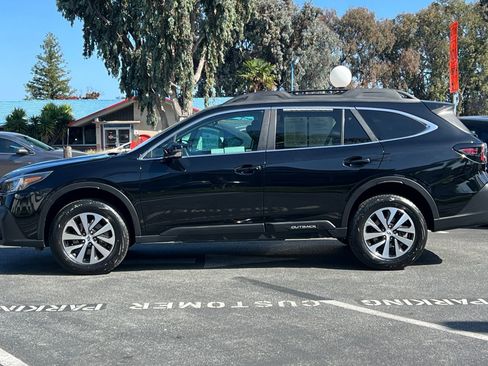 Certified 2022 Subaru Outback Premium image 7