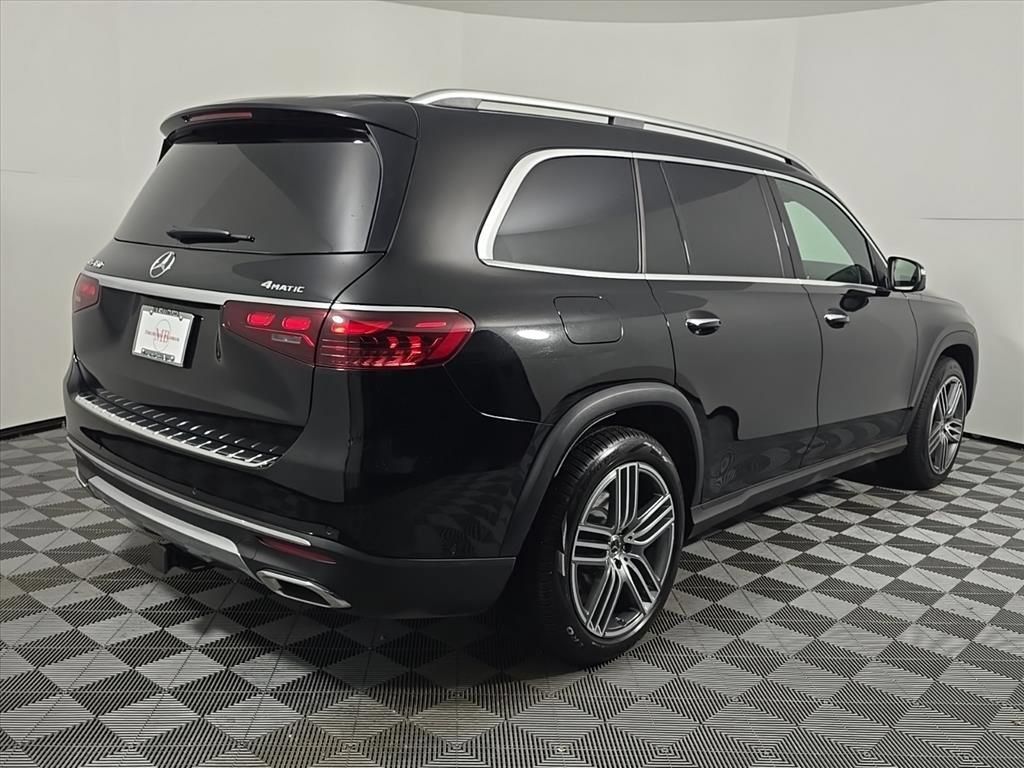 Used 2025 Mercedes-Benz GLS 450 4MATIC image 7