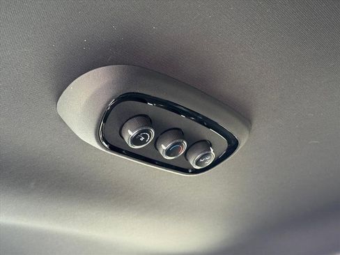 Used 2023 Dodge Durango GT image 12