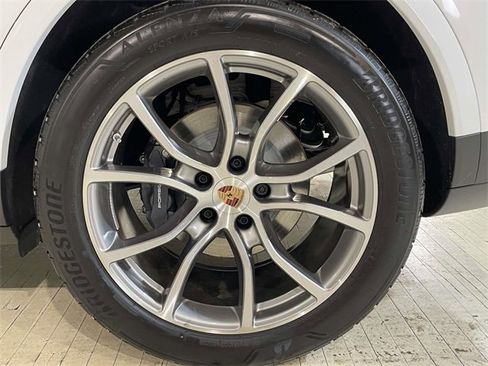 New 2026 Porsche Cayenne Coupe image 12