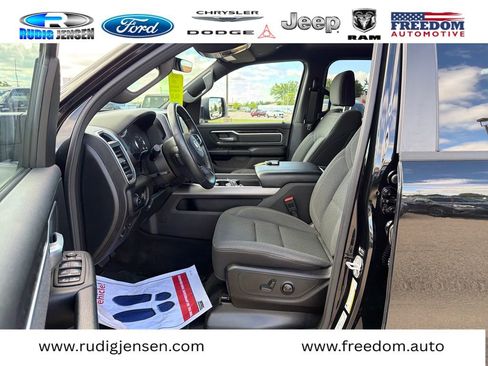Used 2023 RAM 1500 Big Horn AWD/4WD image 9