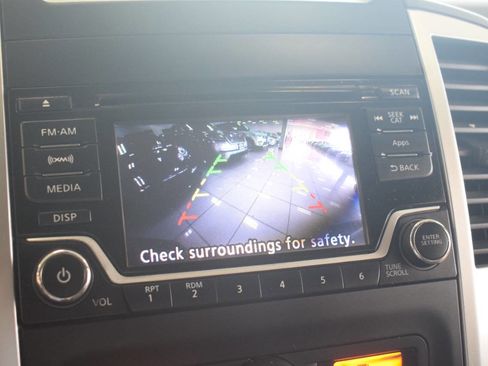 Used 2016 Nissan Frontier SV w/ SV Value Truck Package RWD image 49