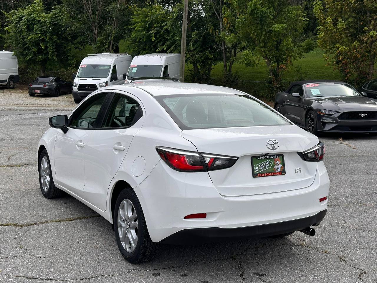 Used 2017 Toyota Yaris iA FWD image 7