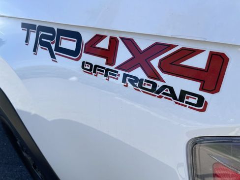 Used 2021 Toyota Tacoma TRD Off-Road AWD/4WD image 29
