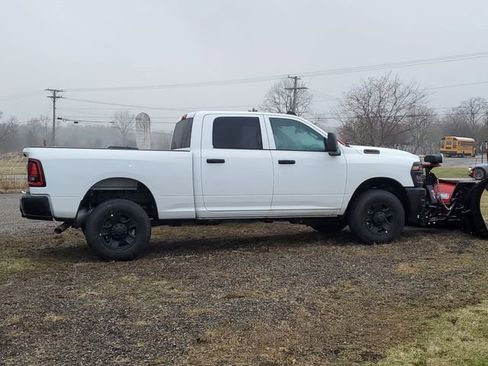 New 2026 RAM 2500 Tradesman AWD/4WD image 8