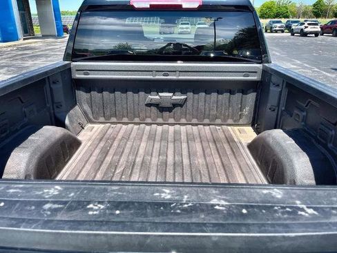 Used 2022 Chevrolet Silverado 1500 RST AWD/4WD image 25