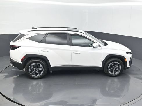 Used 2025 Hyundai Tucson SEL AWD/4WD image 14