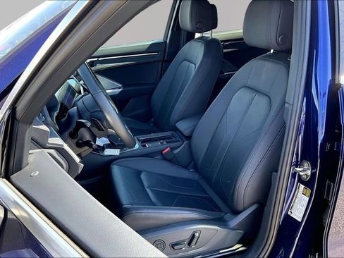 Used 2025 Audi Q3 2.0T Premium w/ Convenience Package AWD/4WD image 27