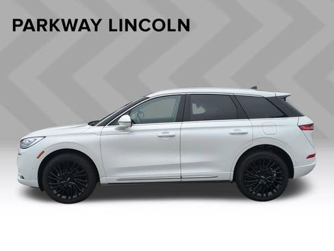 Used 2021 Lincoln Corsair Reserve w/ Equipment Group 201A AWD/4WD image 2