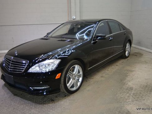 Used 2013 Mercedes-Benz S 550 4MATIC image 17