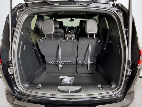 New 2026 Chrysler Pacifica Select w/ S Appearance Package FWD image 25