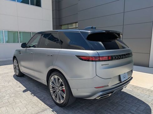 Certified 2025 Land Rover Range Rover Sport Dynamic SE AWD/4WD image 8