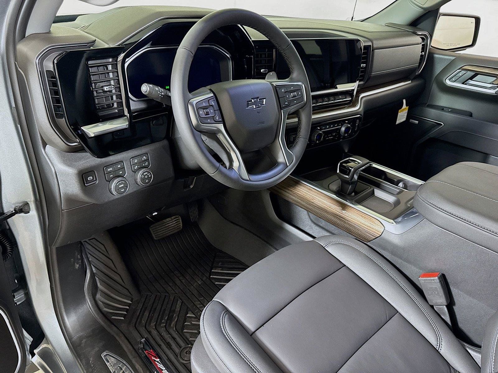 New 2026 Chevrolet Silverado 1500 RST w/ RST All Star Premium Package AWD/4WD image 5