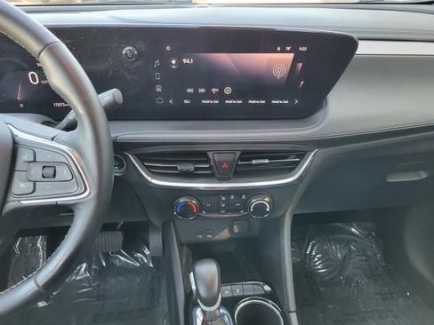 Used 2024 Buick Encore GX Preferred w/ Comfort Package AWD/4WD image 17