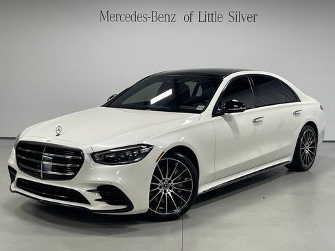 Used 2022 Mercedes-Benz S 500 4MATIC image 1