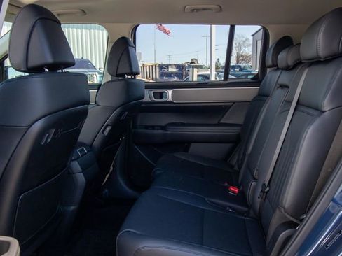 Used 2025 Hyundai Santa Fe XRT image 8