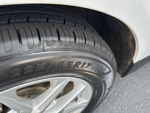 Used 2022 Chevrolet Equinox LT image 34