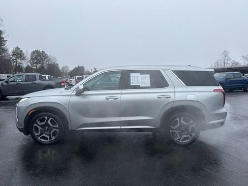 Used 2024 Hyundai Palisade Limited AWD/4WD image 2