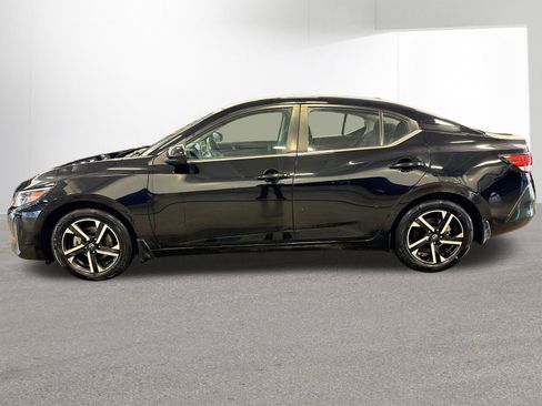 Used 2024 Nissan Sentra SV FWD image 27
