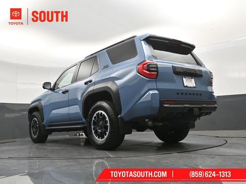 Used 2025 Toyota 4Runner TRD Off-Road Premium image 47