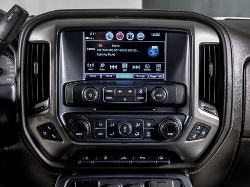 Used 2018 Chevrolet Silverado 1500 LTZ Z71 w/ LTZ Plus Package image 23