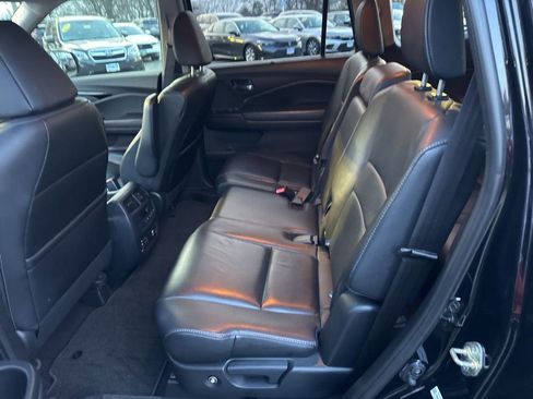 Used 2016 Honda Pilot Touring image 14