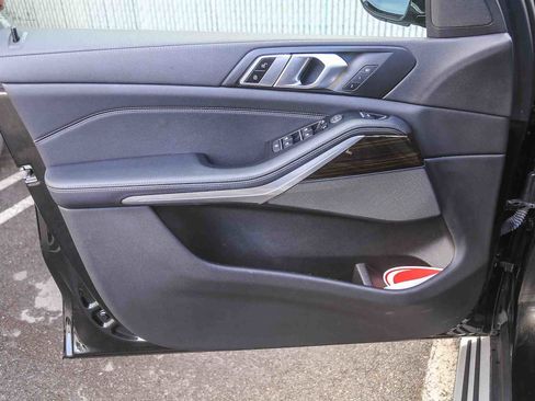 Used 2023 BMW X5 sDrive40i w/ Parking Assistance Package image 17