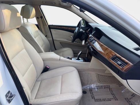 Used 2010 BMW 528i xDrive Sedan AWD/4WD image 10