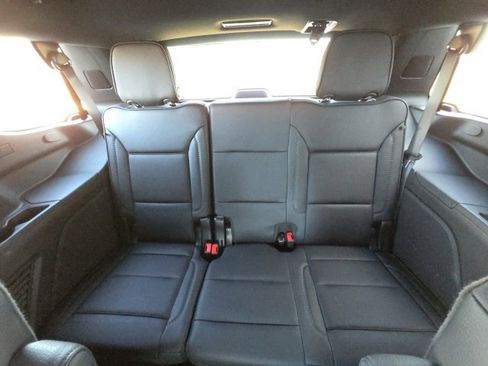 Used 2024 GMC Yukon Denali w/ Denali Reserve Package image 18