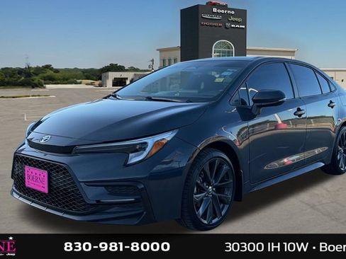Used 2025 Toyota Corolla SE FWD image 7