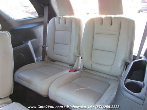 Used 2013 Ford Explorer XLT AWD/4WD image 16
