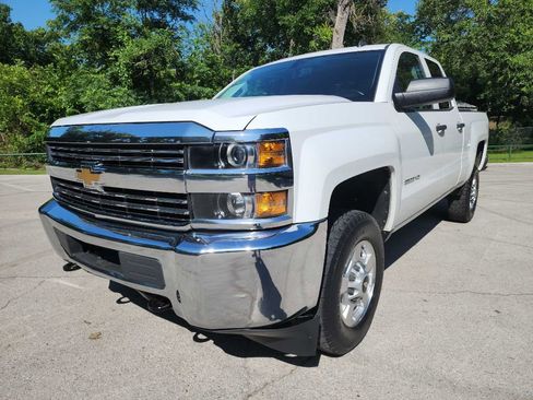 Used 2015 Chevrolet Silverado 2500 LT RWD image 3