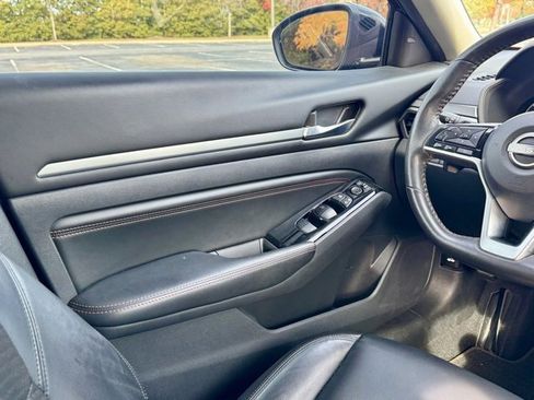 Used 2023 Nissan Altima 2.5 SR image 21